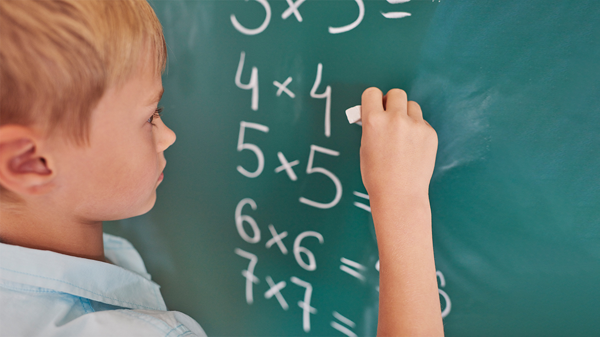 How to Help Children with Dyscalculia Improve Their Math Skills